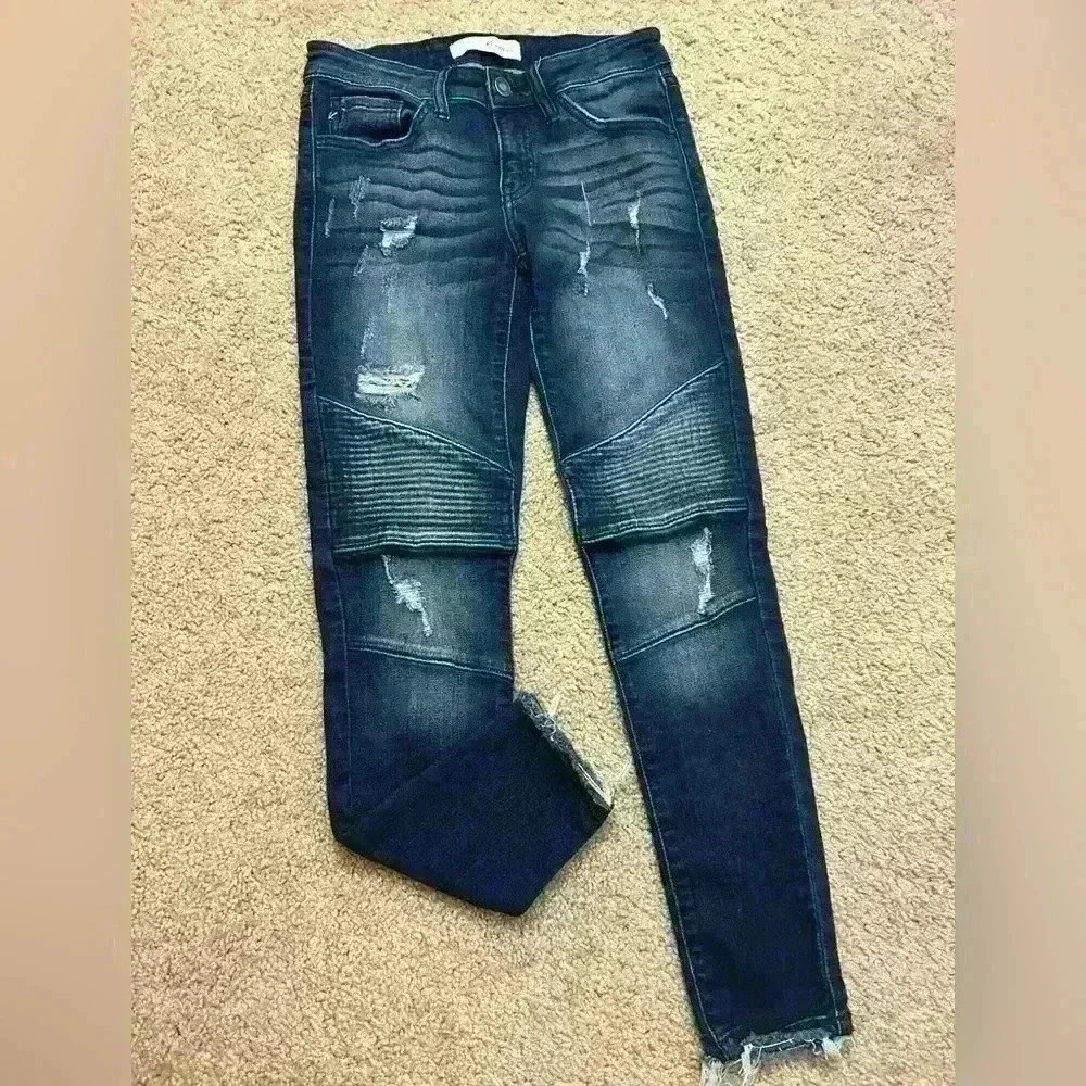 Kancan dark washed distressed ribbed knee skinny jeans size 3/25